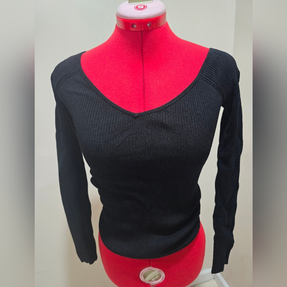 H&M Black Long Sleeve Ribbed Top